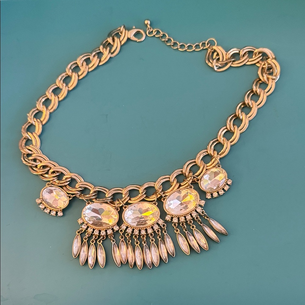 Elegant Gold Statement Necklace